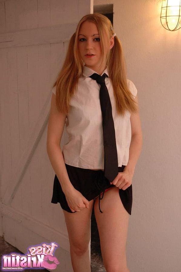 20P Pictures of a hot schoolgirl teasing