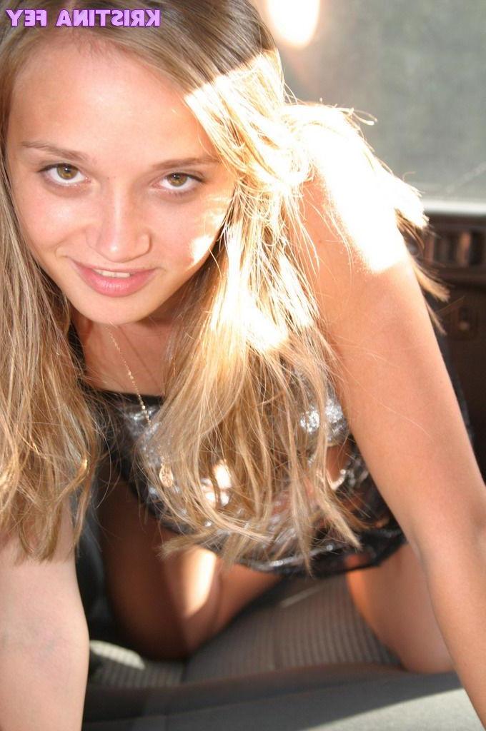 15P Pictures of Kristina Fey all naked in a car