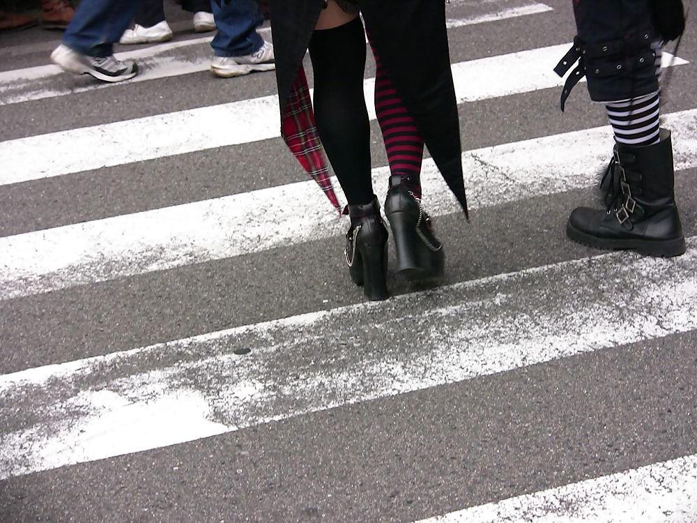 24P Japanese Candids - Feet on the Street 07