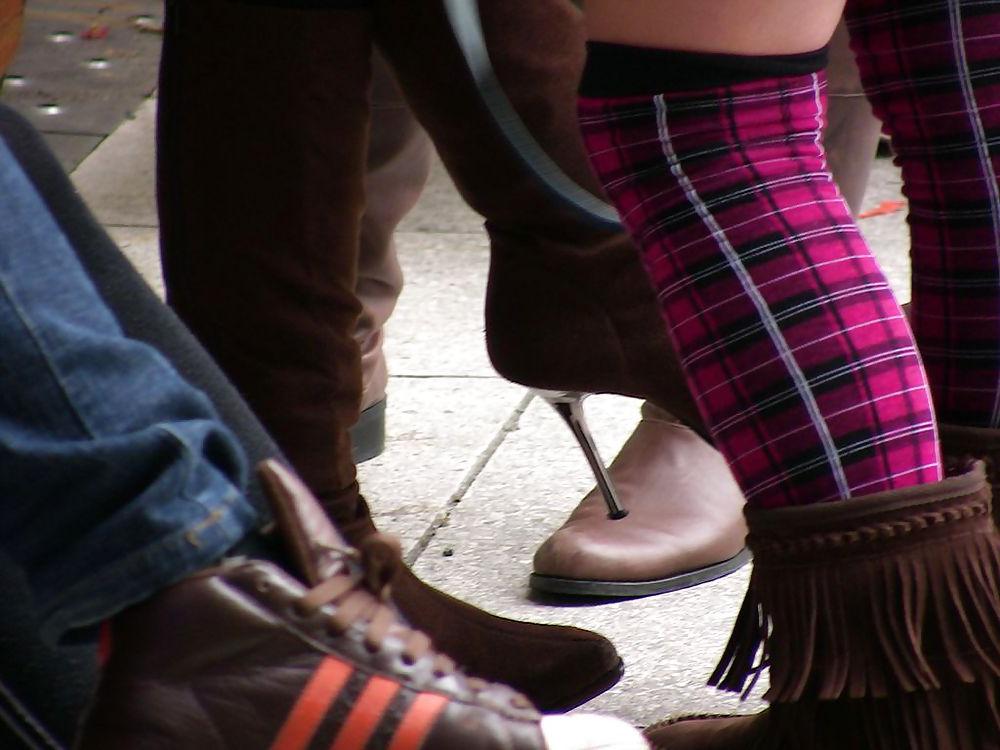 24P Japanese Candids - Feet on the Street 07