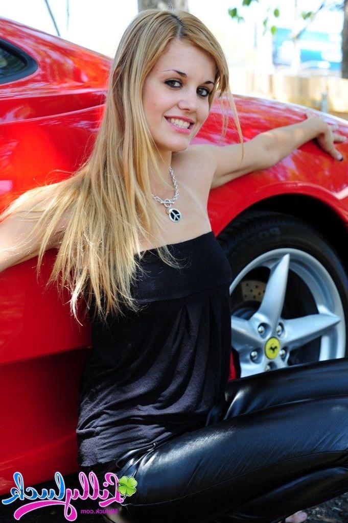 20P Pictures of teen Lilly Luck showing her boobs in a sports car