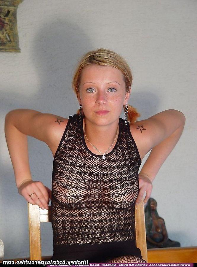 20P Pictures of teen cutie Lindsey Marshal stripping down to her stockings