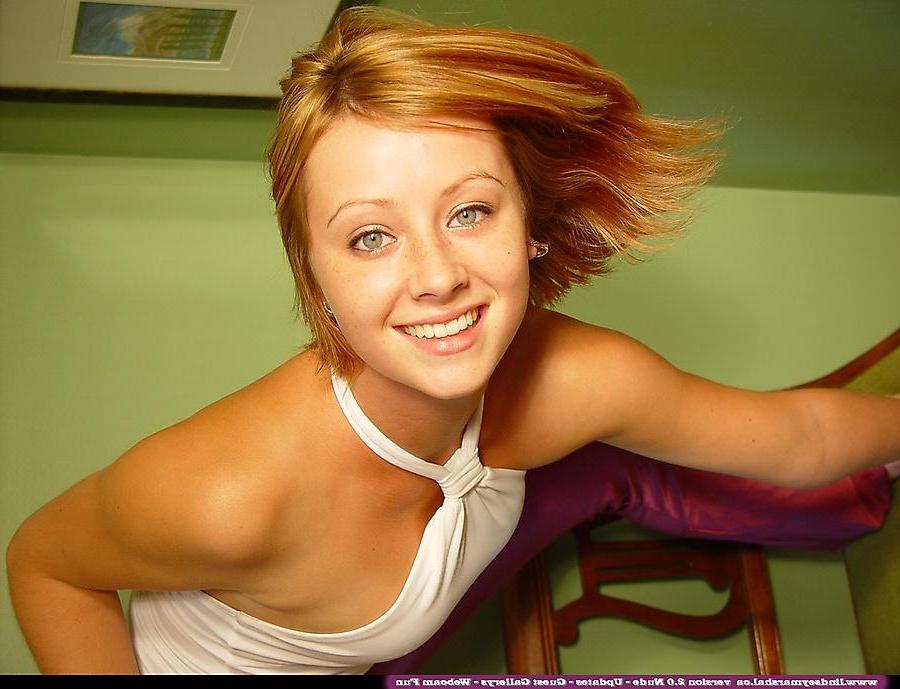 20P Pictures of teen babe Lindsey Marshal nude and craving sex