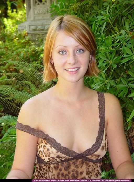 15P Lindsey flashes us in her back yard