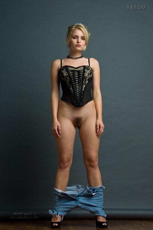 12P Blonde model Liz Ashley strips for you in the studio