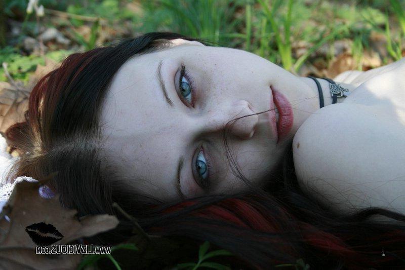 13P Pics of teen Liz Vicious sucking and fucking and getting a creampie