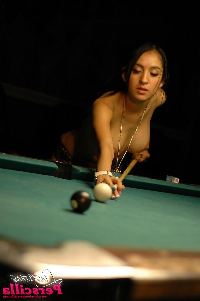 15P Pictures of teen star Luscious Perscilla playing a bit of naked pool