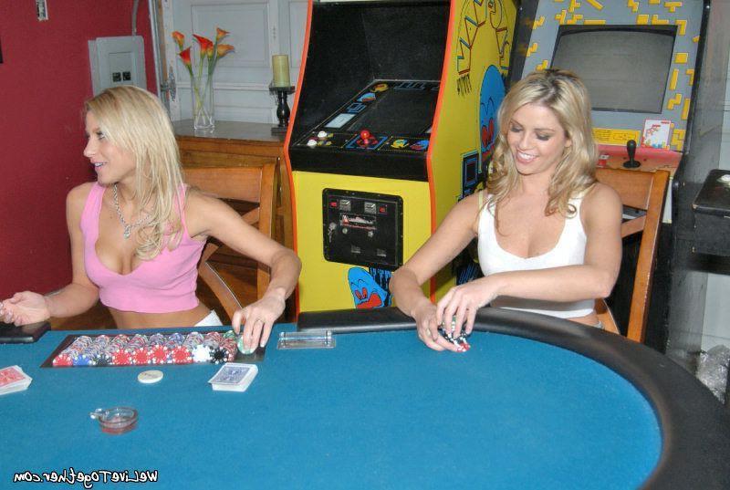 20P Pictures of Nikki and Marlie fucking their friend Camille