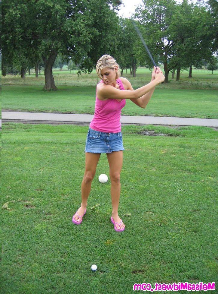 15P Pictures of Melissa Midwest playing one kinky game of golf