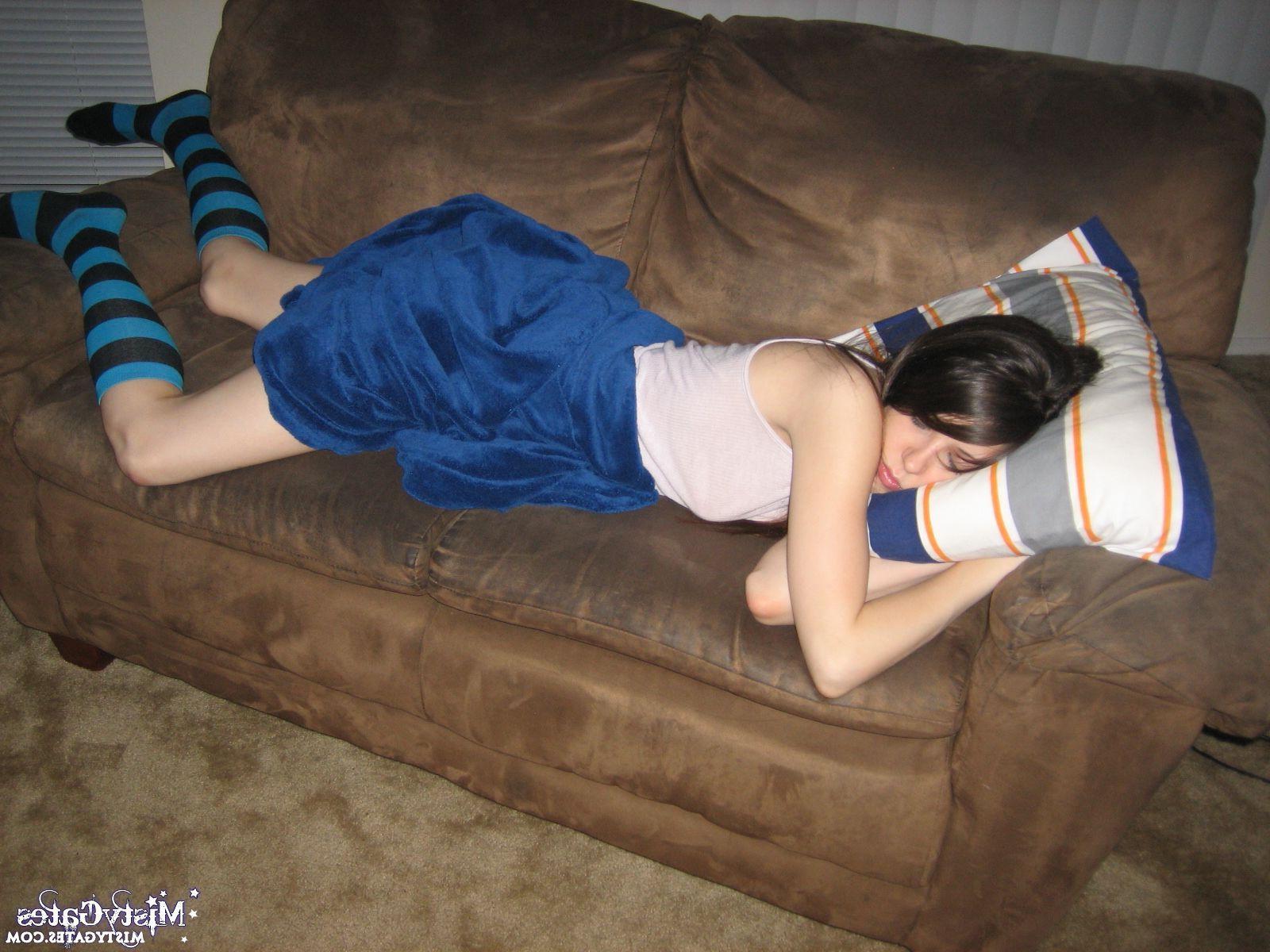 20P Pictures of teen Misty Gates getting molested in her sleep