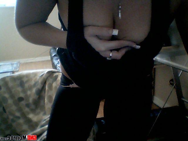 15P Pictures of GND Monroe shaking her ass on cam