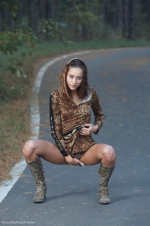 15P Pictures of Natasha Shy getting really cold for your pleasure