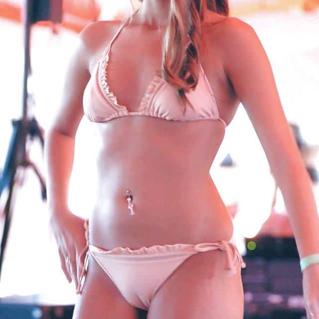 25P Sexy bottoms and cameltoes #1