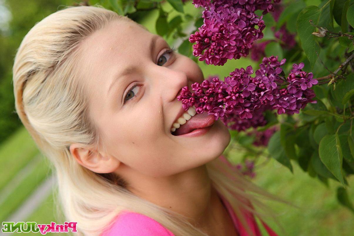 15P Pictures of Pinky June getting hot and horny on her hike