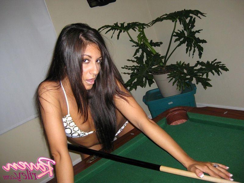 20P Pictures of teen girl Raven Riley playing a hot game of pool