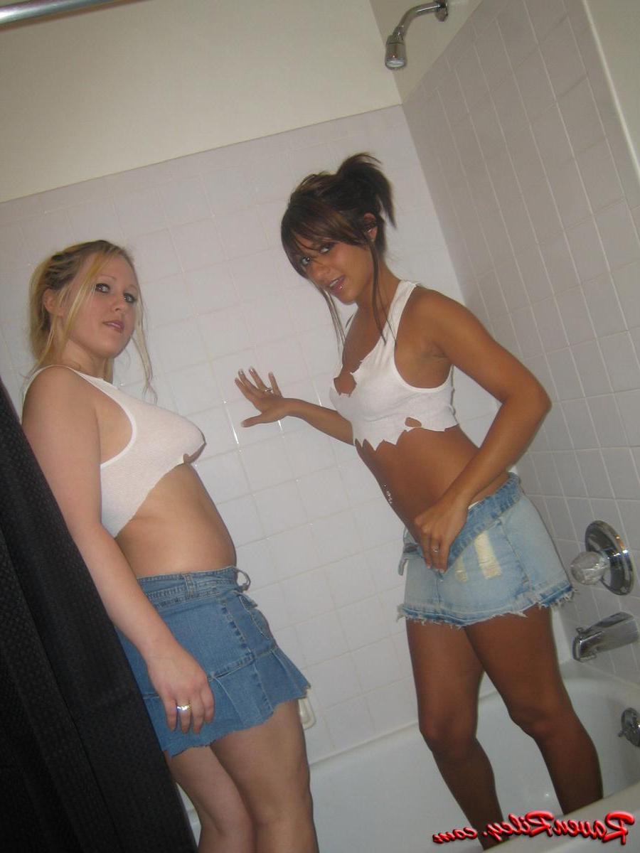 16P Raven and friend get naughty