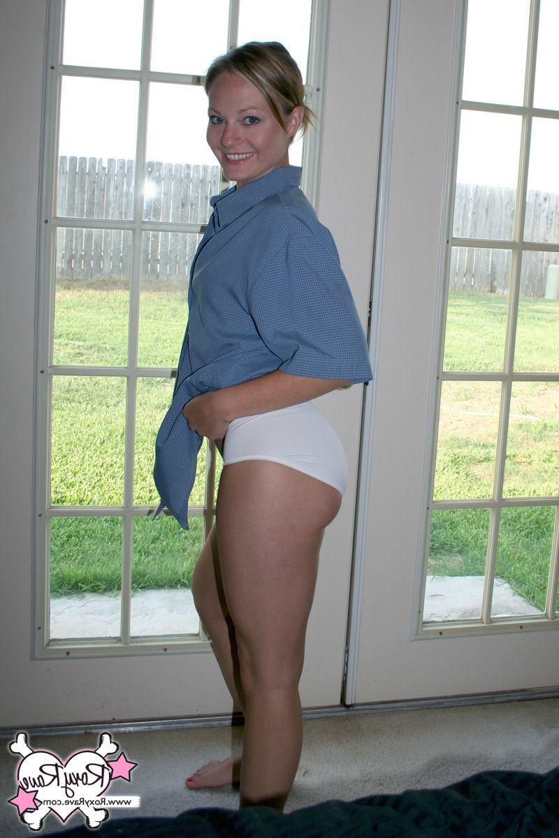 20P Pictures of Roxy Rave showing how hot she is