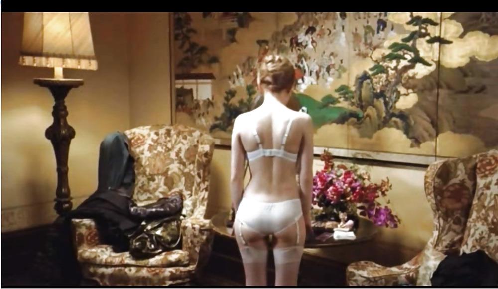 25P Emily browning