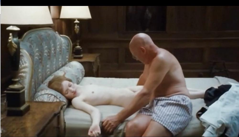 25P Emily browning