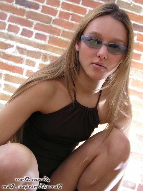 15P Pictures of Sweet Dominique teasing you with her panties