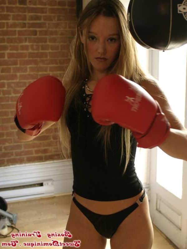 15P Pictures of Sweet Dominique ready to knock you out