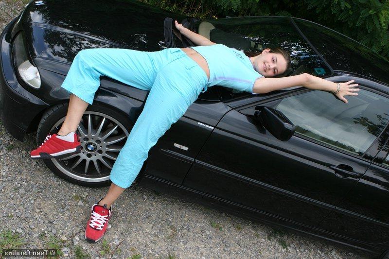 20P Pictures of Teen Carolina touching herself outside