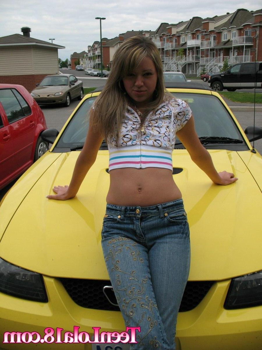 15P Pictures of Teen Lola 18 spreading out on a car