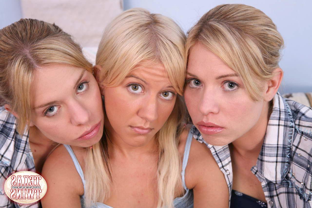 12P The Texas Twins invite their hot blonde friend over for some naughty pussy eating