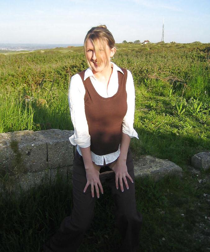 25P Secretary in a car