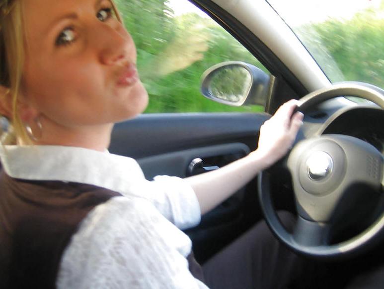 25P Secretary in a car