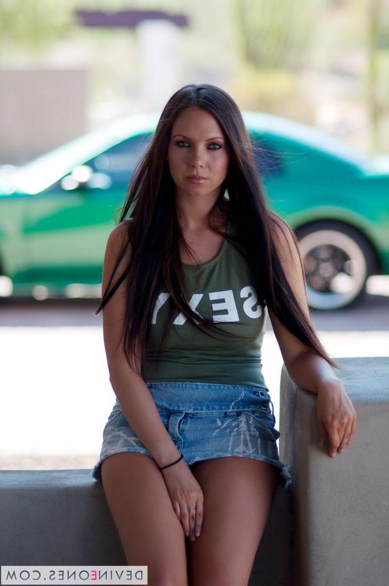 20P Pictures of Darla showing you her upskirt panties
