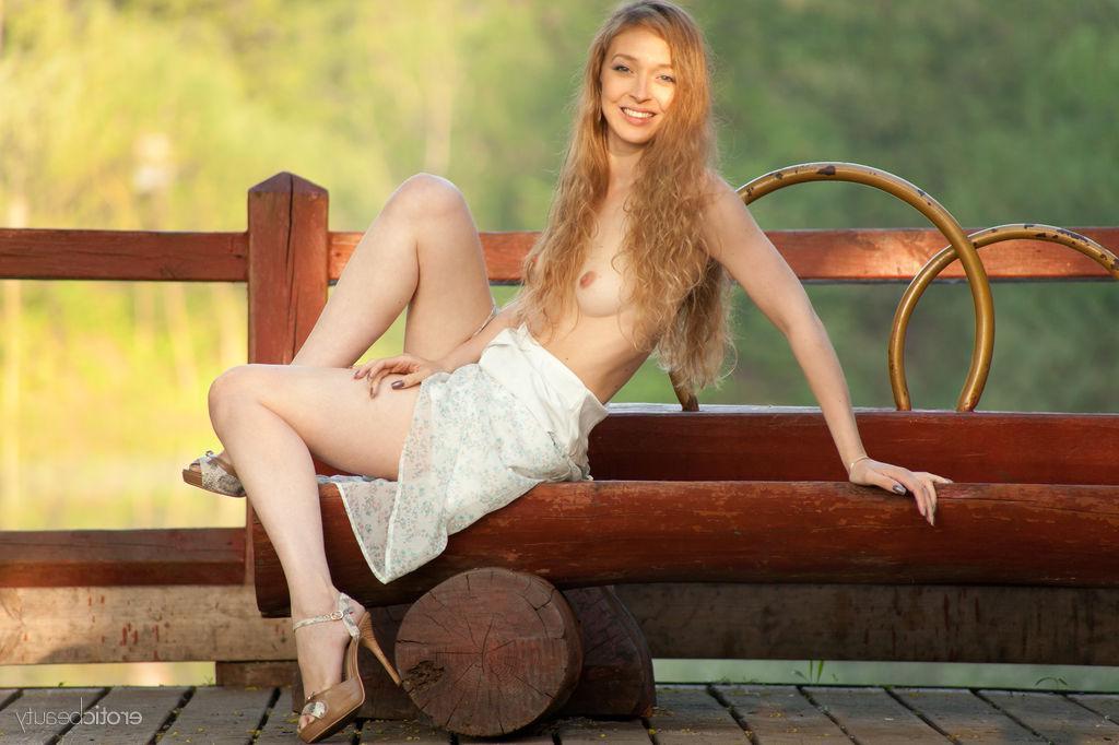 16P Stunning girl Eugena shows you her beautiful pussy in the country