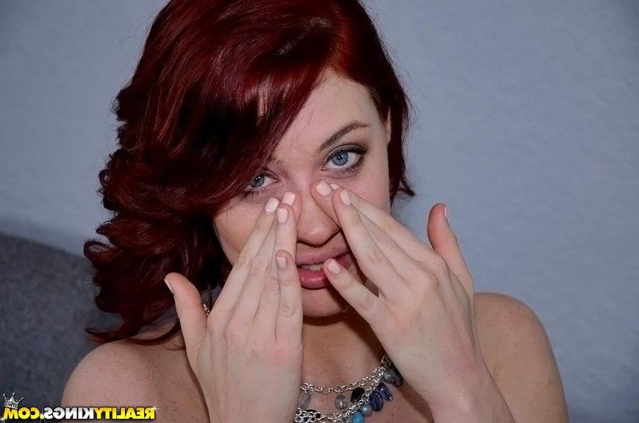 20P Redhead amateur Jessyka gets fucked hard on camera for the first time