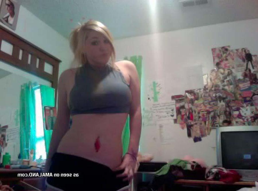 16P Hot collection of a big-tittied honey's selfpics