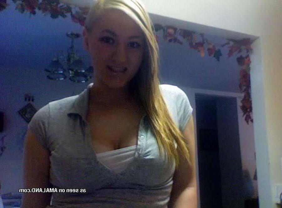 16P Hot collection of a big-tittied honey's selfpics