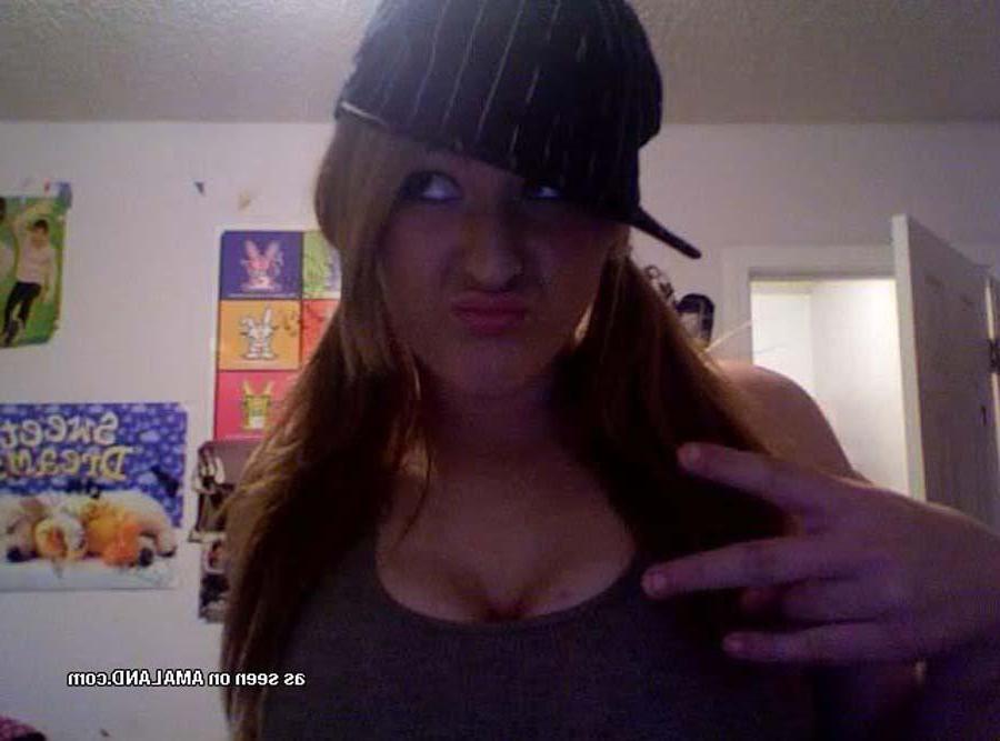 16P Hot collection of a big-tittied honey's selfpics
