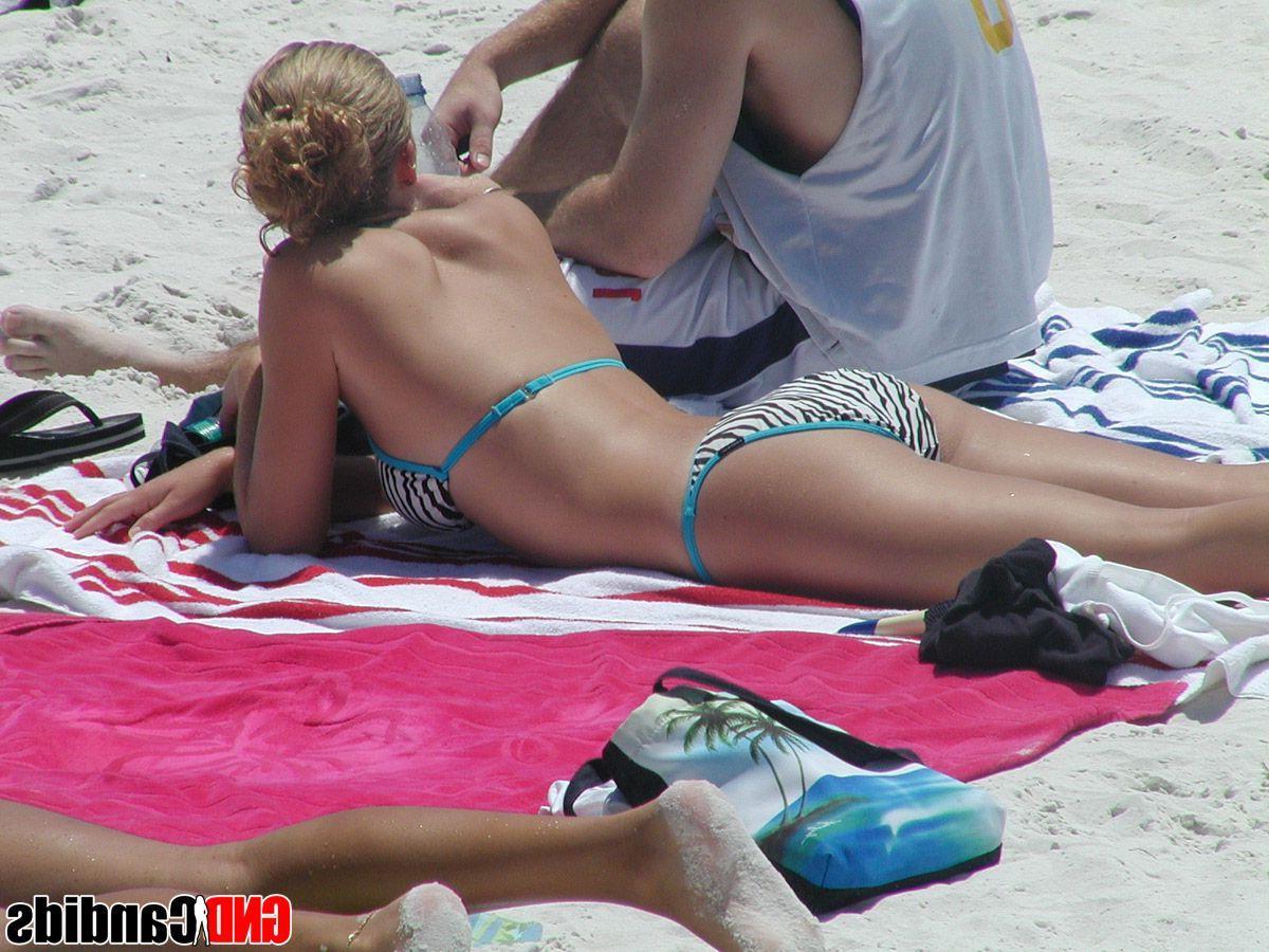 12P Pictures of hot teens on a beach