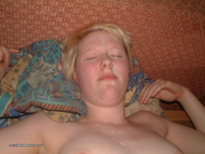 15P Wild amateur honeys enjoy hot sticky cumshots