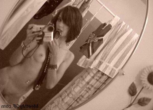 14P Pictures of hot girlfriends going a bit slutty