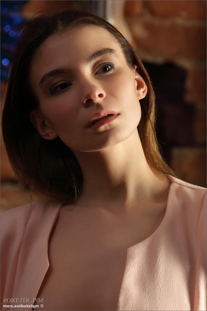 12P MPL Studios Presents Czarina in "The Gift Shop"