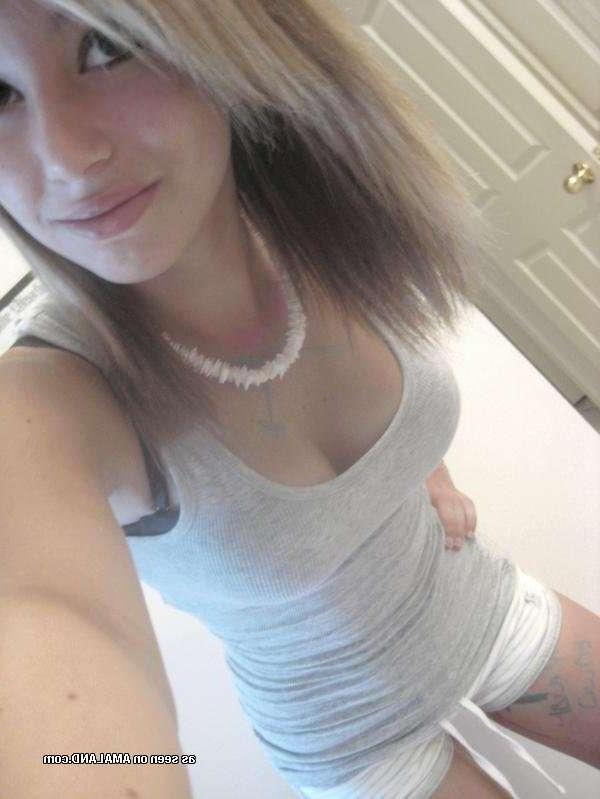 15P Hot self-shots from random amateur blonde cuties