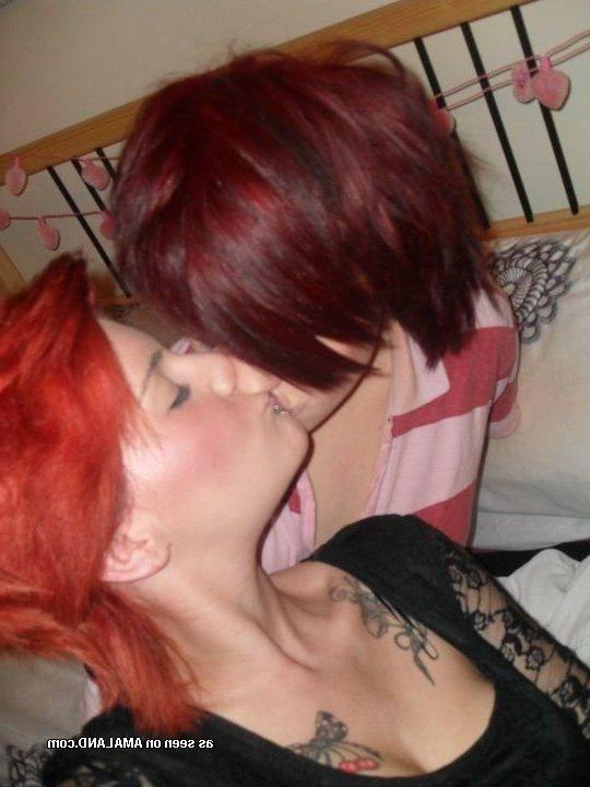 16P Pictures of hot non-nude girlfriends strutting around on camera