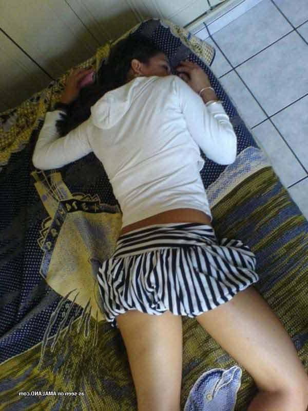 15P Picture selection of a steamy hot sexy amateur non-nude cutie