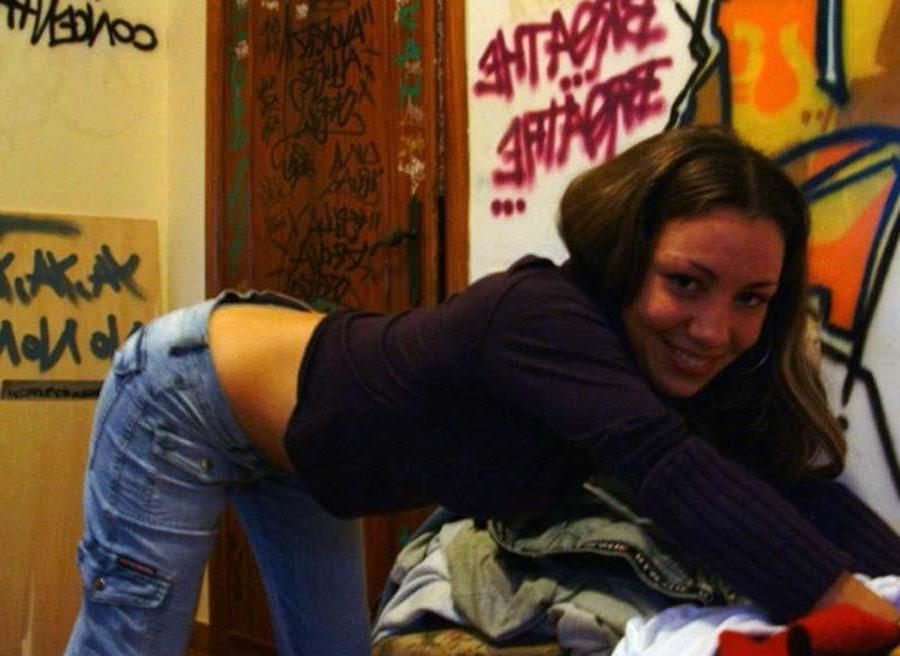 15P Picture selection of steamy hot amateur non-nude girlfriends