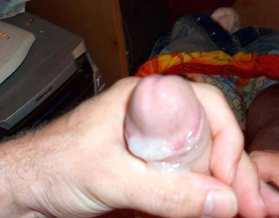 15P Picture compilation of a horny babe sucking her boyfriend's stiff dick