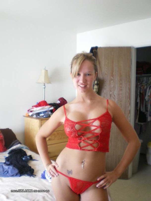 16P Pictures of hot and horny teens in front of the camera