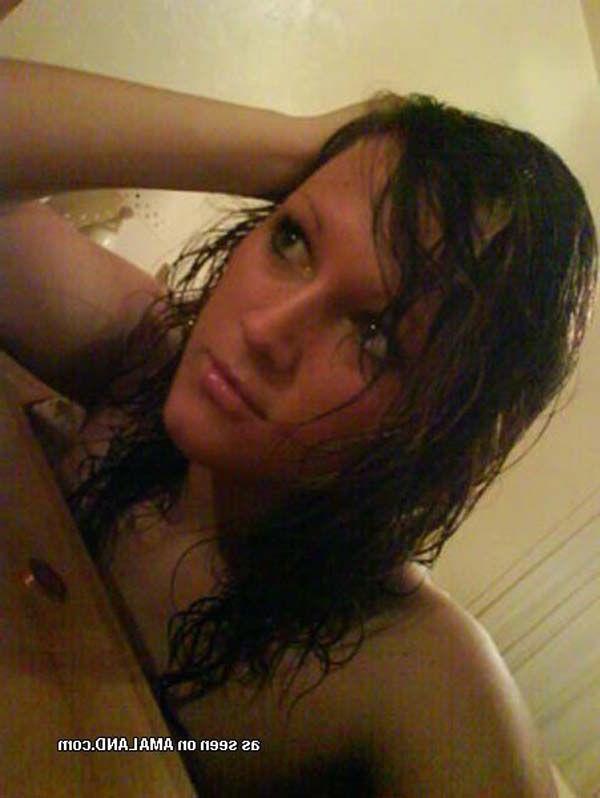 16P Pictures of hot and horny teens in front of the camera