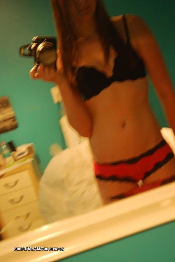 16P Pictures of a hot and horny gf taking pics of herself