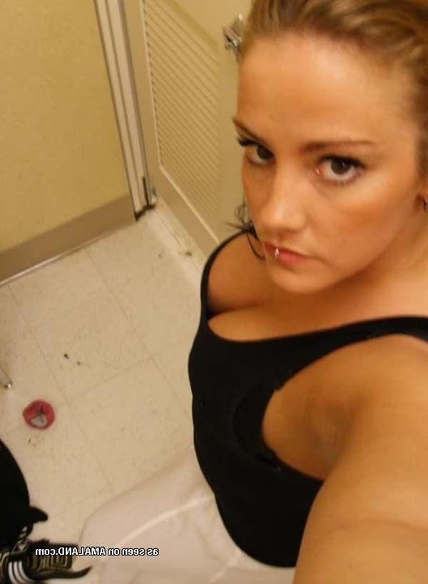16P Pictures of hot girlfriends with cameras