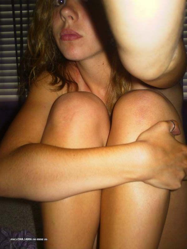 16P Pictures of hot girlfriends with cameras